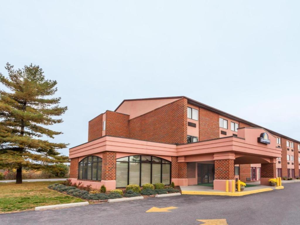 Red Roof Inn Martinsburg Ngoại thất bức ảnh